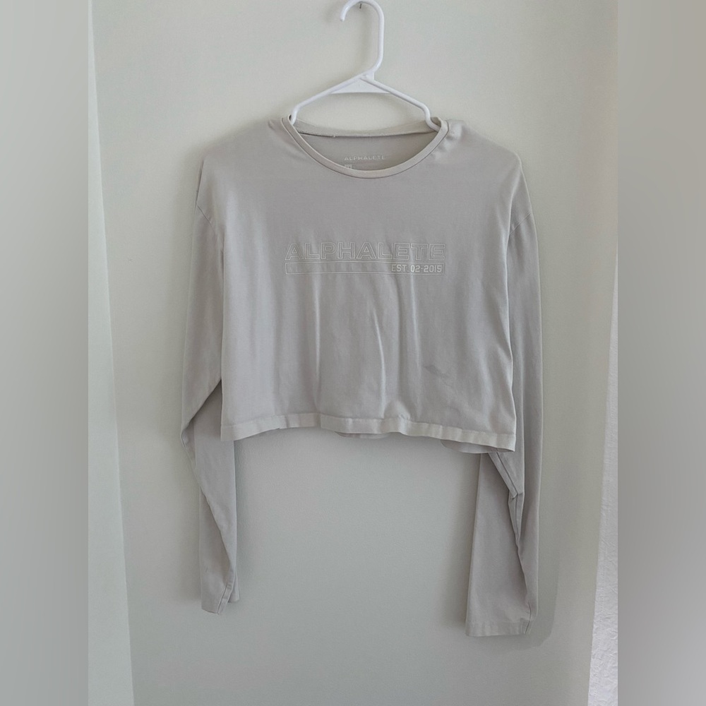 Alphalete cropped long sleeve tee